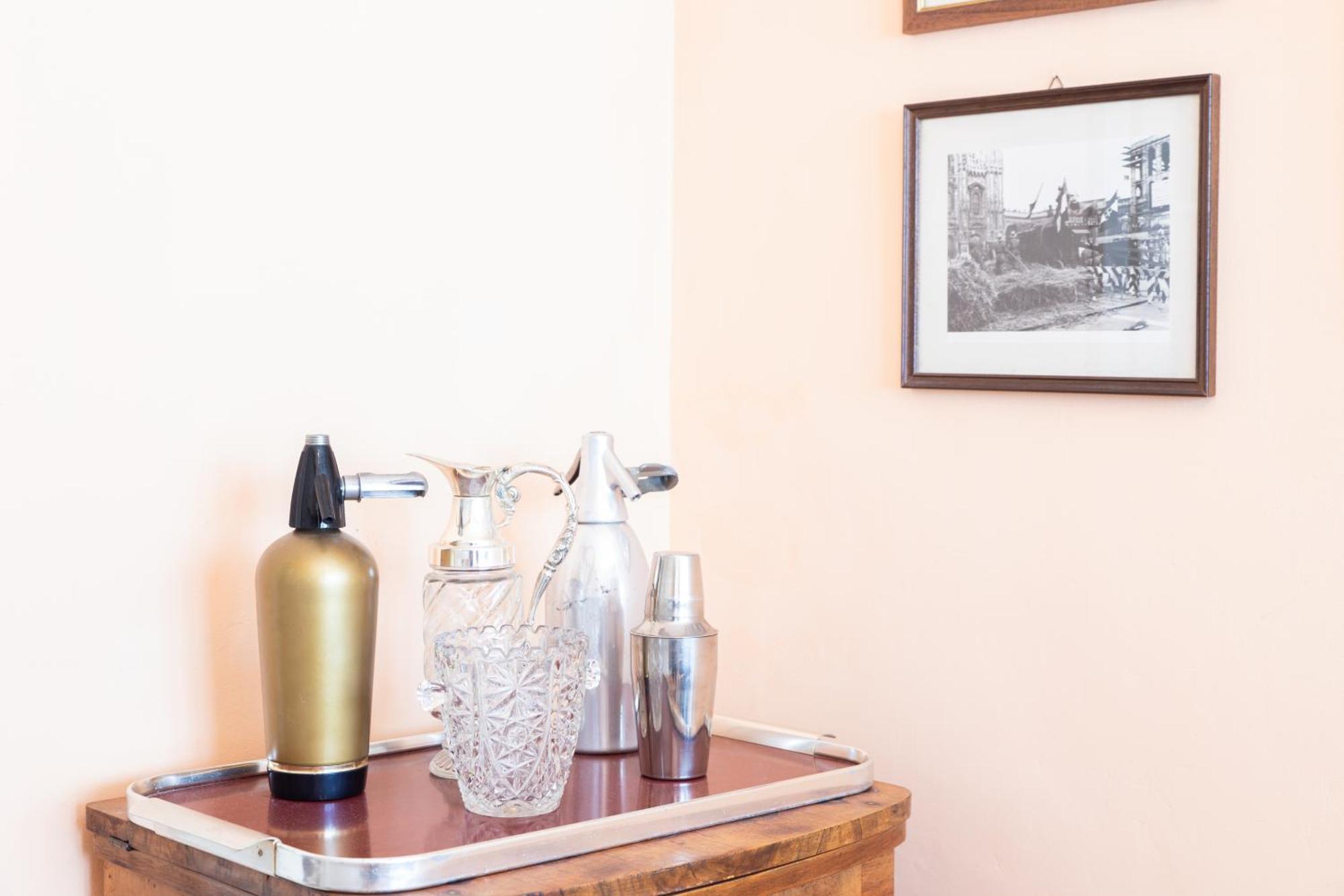 Duomo Walking Distance Elegant Flat With View Apartment Milan Exterior photo